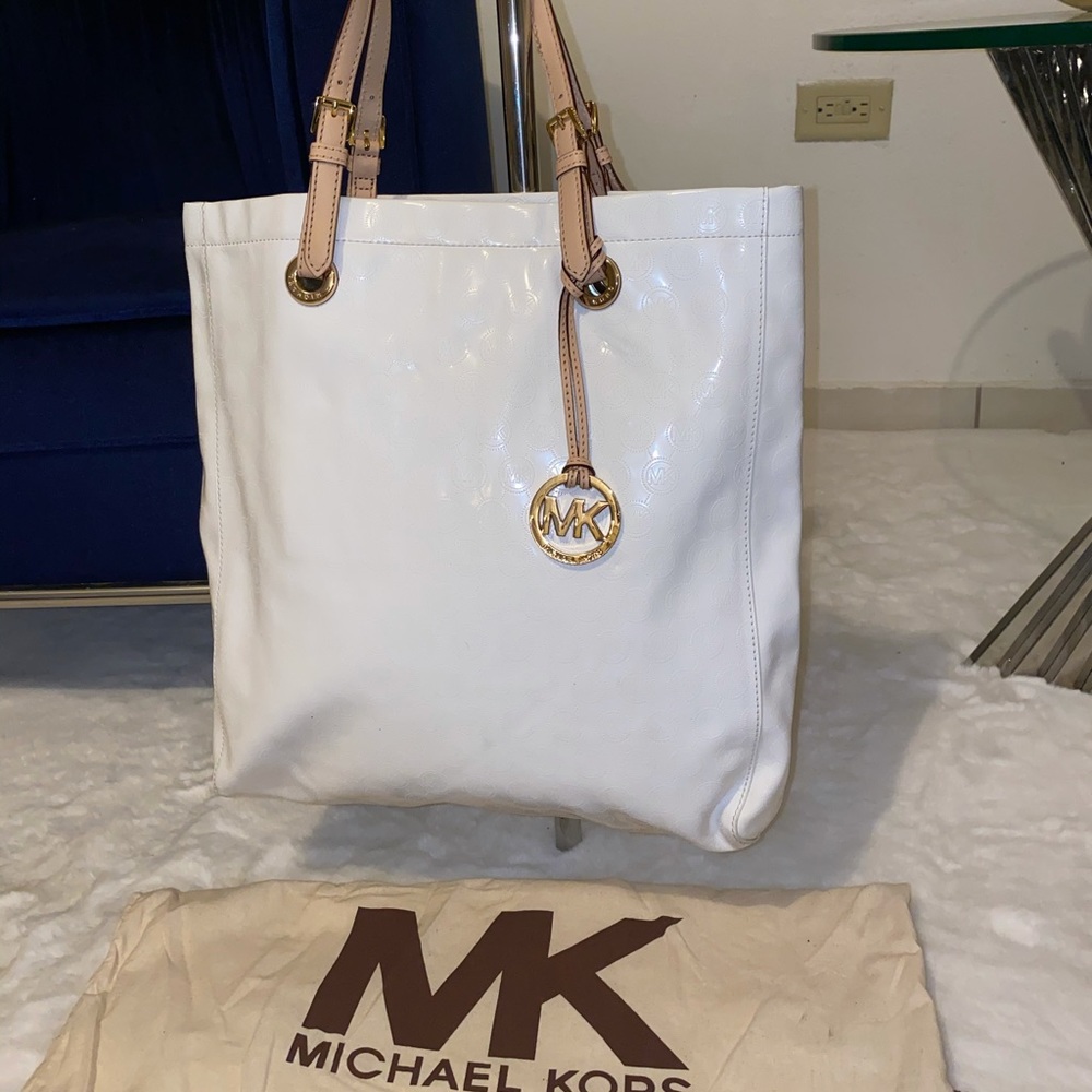 Michael Kors Shopping Bag 🤍🤍🤍